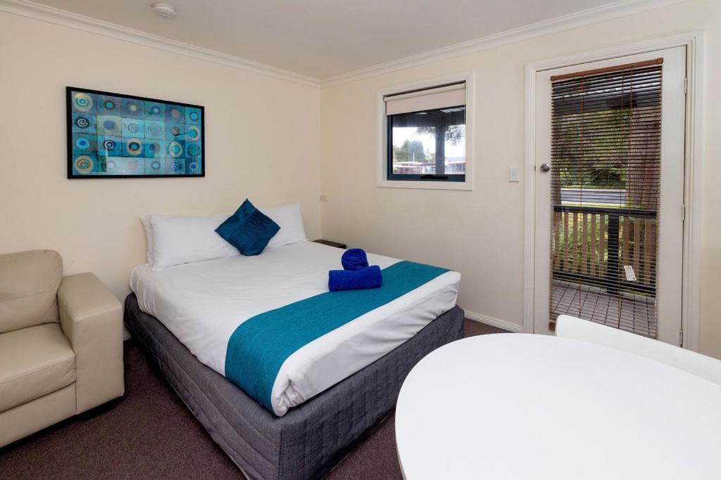 Big4 Strahan Holiday Retreat Luaran gambar