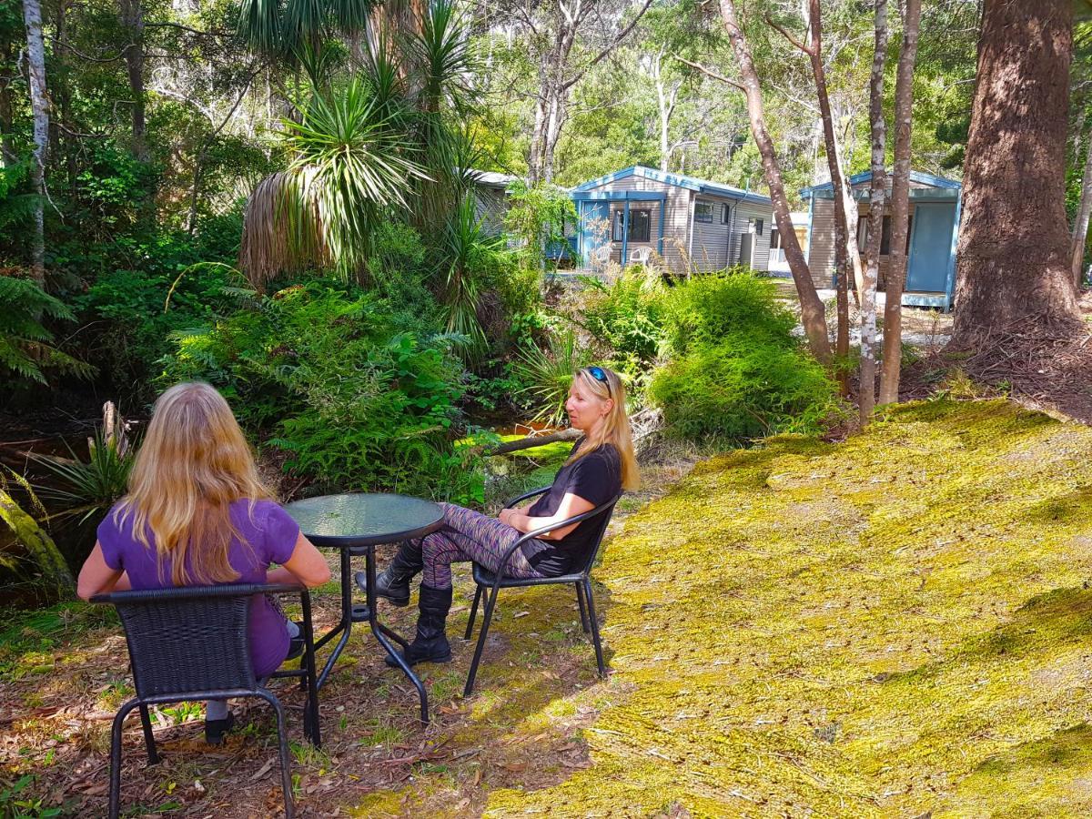 Big4 Strahan Holiday Retreat Luaran gambar